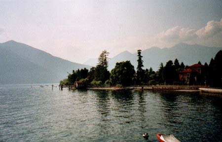 Blick auf die Promenade von Maccagno